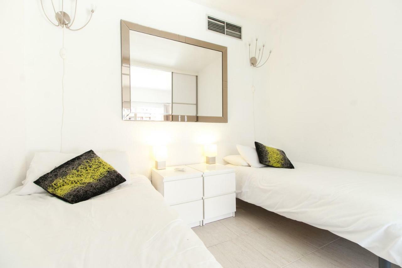 Hotel Apartamento Pyr Fuengirola Private Sunny Pool Side מראה חיצוני תמונה