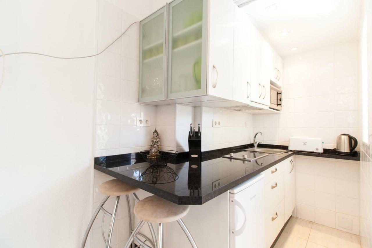 Hotel Apartamento Pyr Fuengirola Private Sunny Pool Side מראה חיצוני תמונה