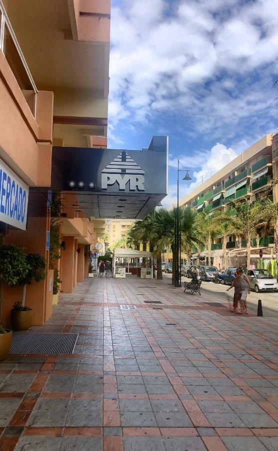 Hotel Apartamento Pyr Fuengirola Private Sunny Pool Side מראה חיצוני תמונה